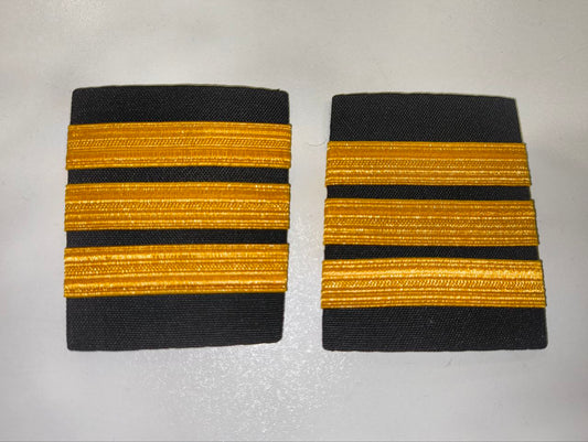 Pilot Uniform Shoulder Epaulettes (triple gold stripes)