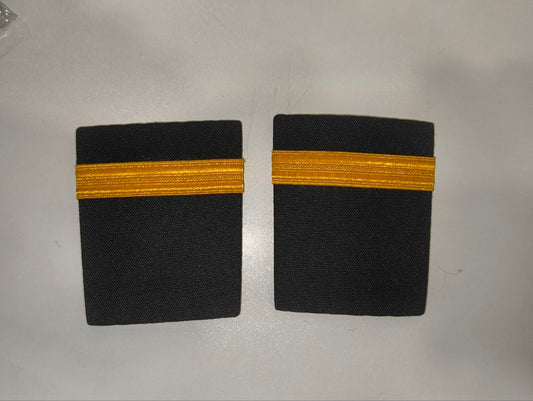Pilot Uniform Shoulder Epaulettes (golden single strip)