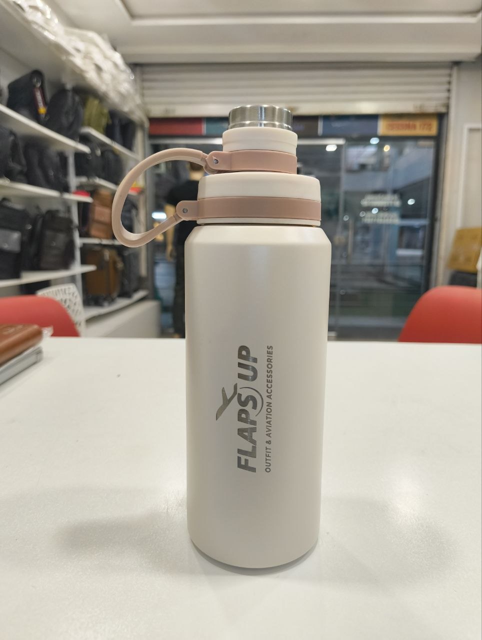 Flaps Up quality sipper bottle