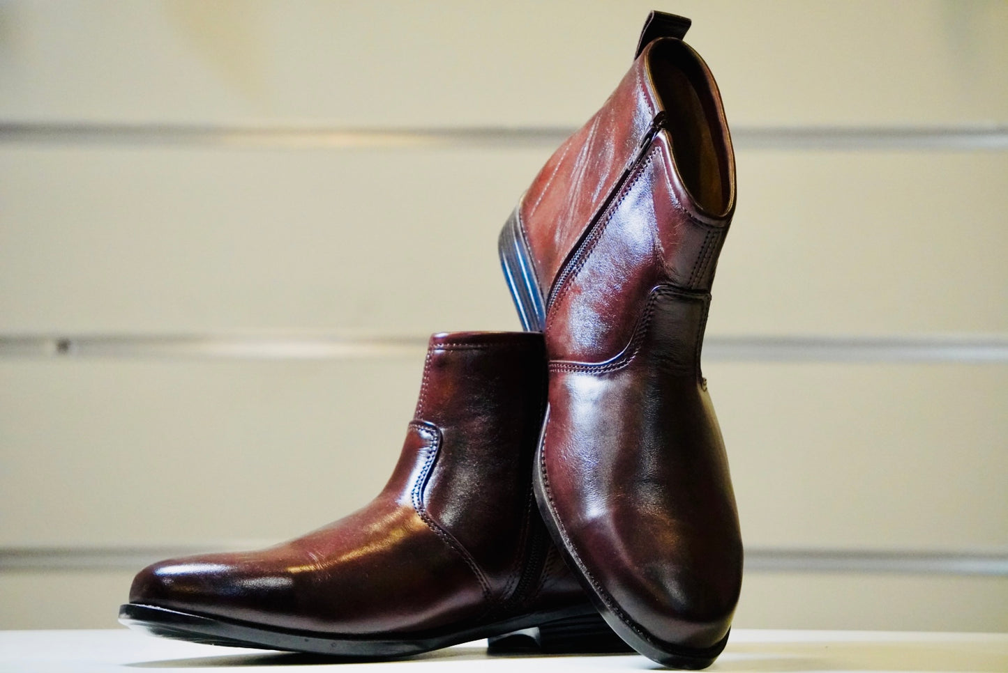 Ankle zip women boots
