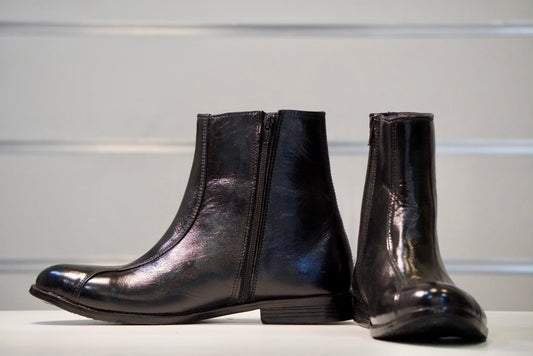 Ankle zip women boots